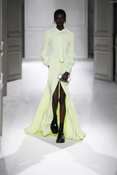 Look 62